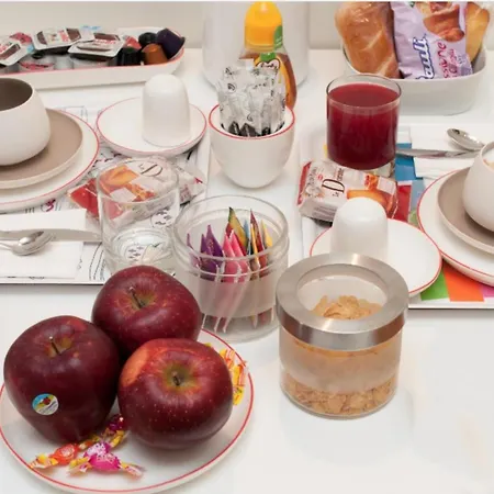 Oda ve Kahvaltı Tre Civette Sul Como *