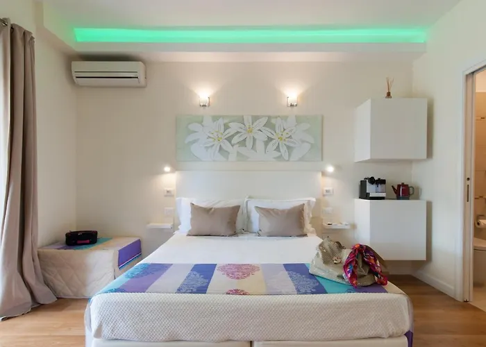 Tre Civette Sul Como Bed and Breakfast *