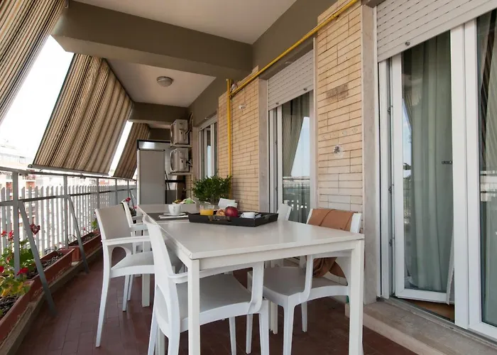 Tre Civette Sul Como * Roma